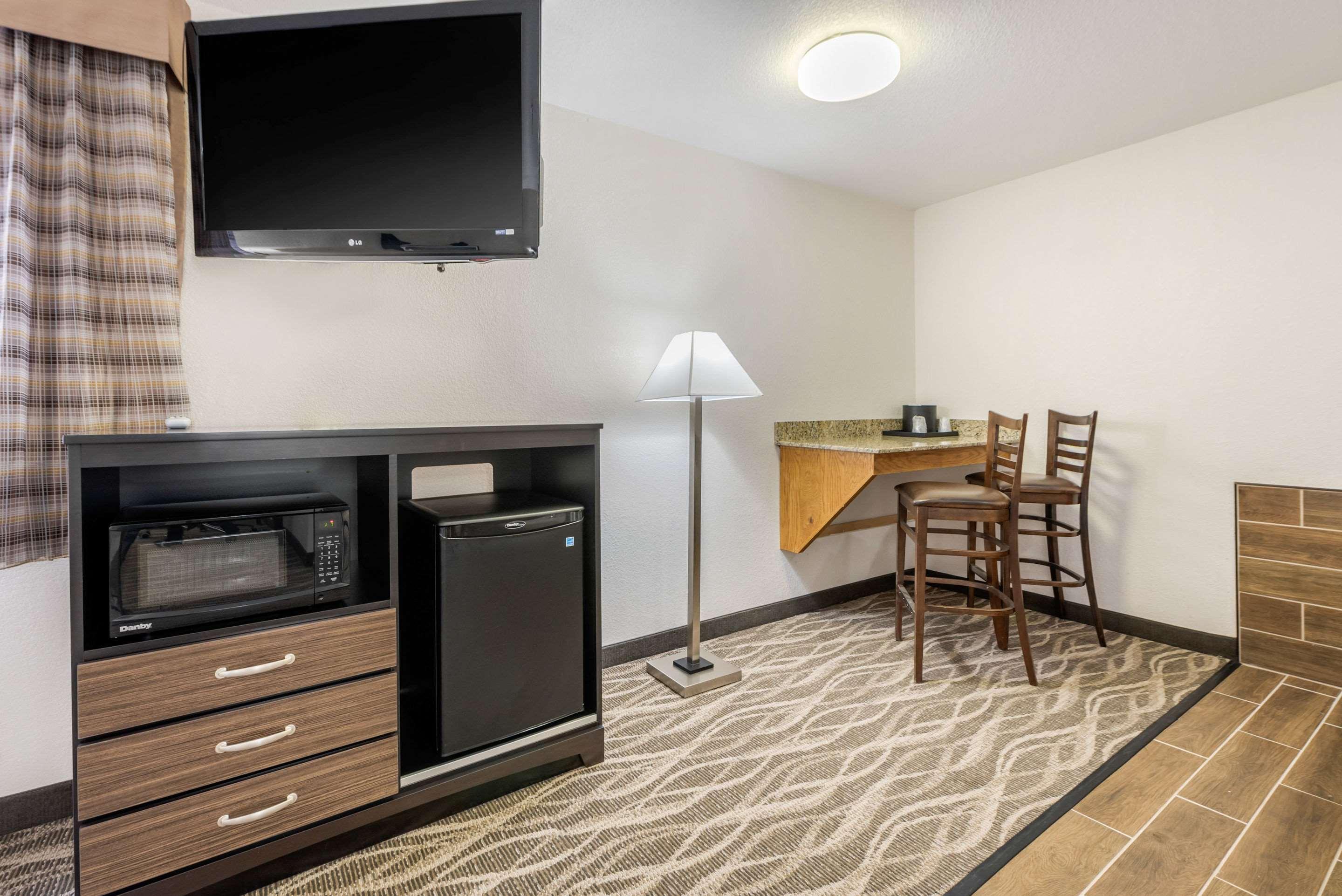 Quality & Hotel 3*